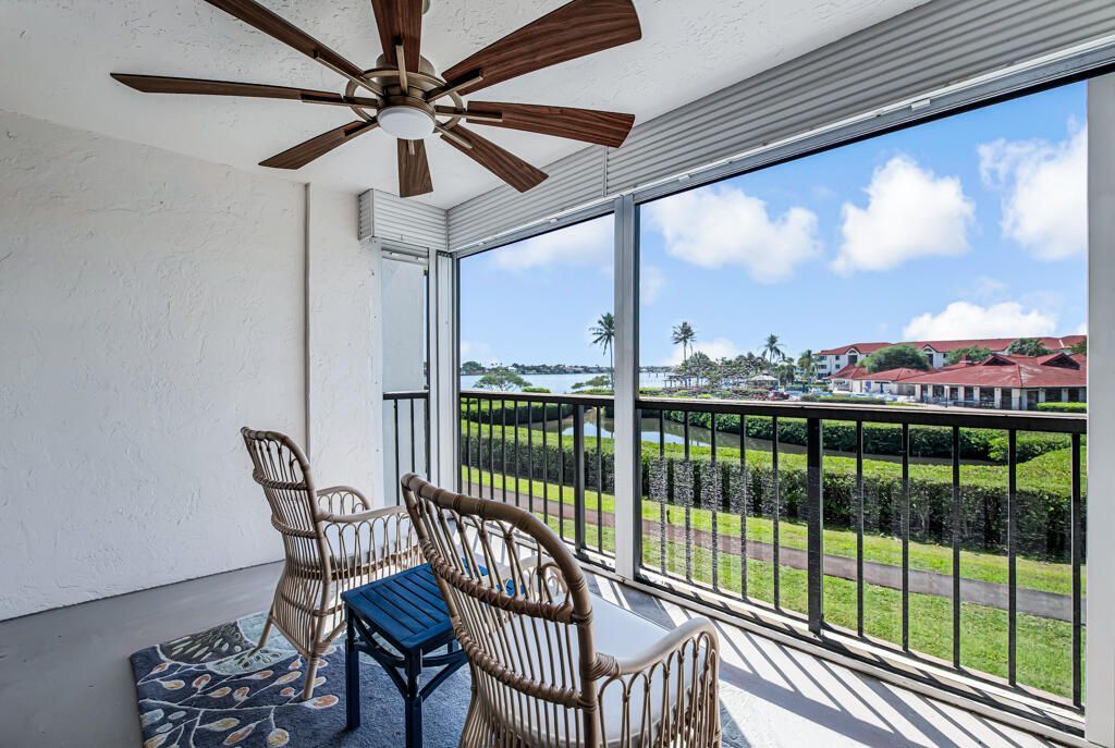 7020 Half Moon Circle, Unit 210, Hypoluxo, FL 33462 Photo