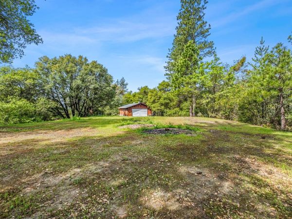 16315 Mount Whitney Dr, Fiddletown, CA 95629