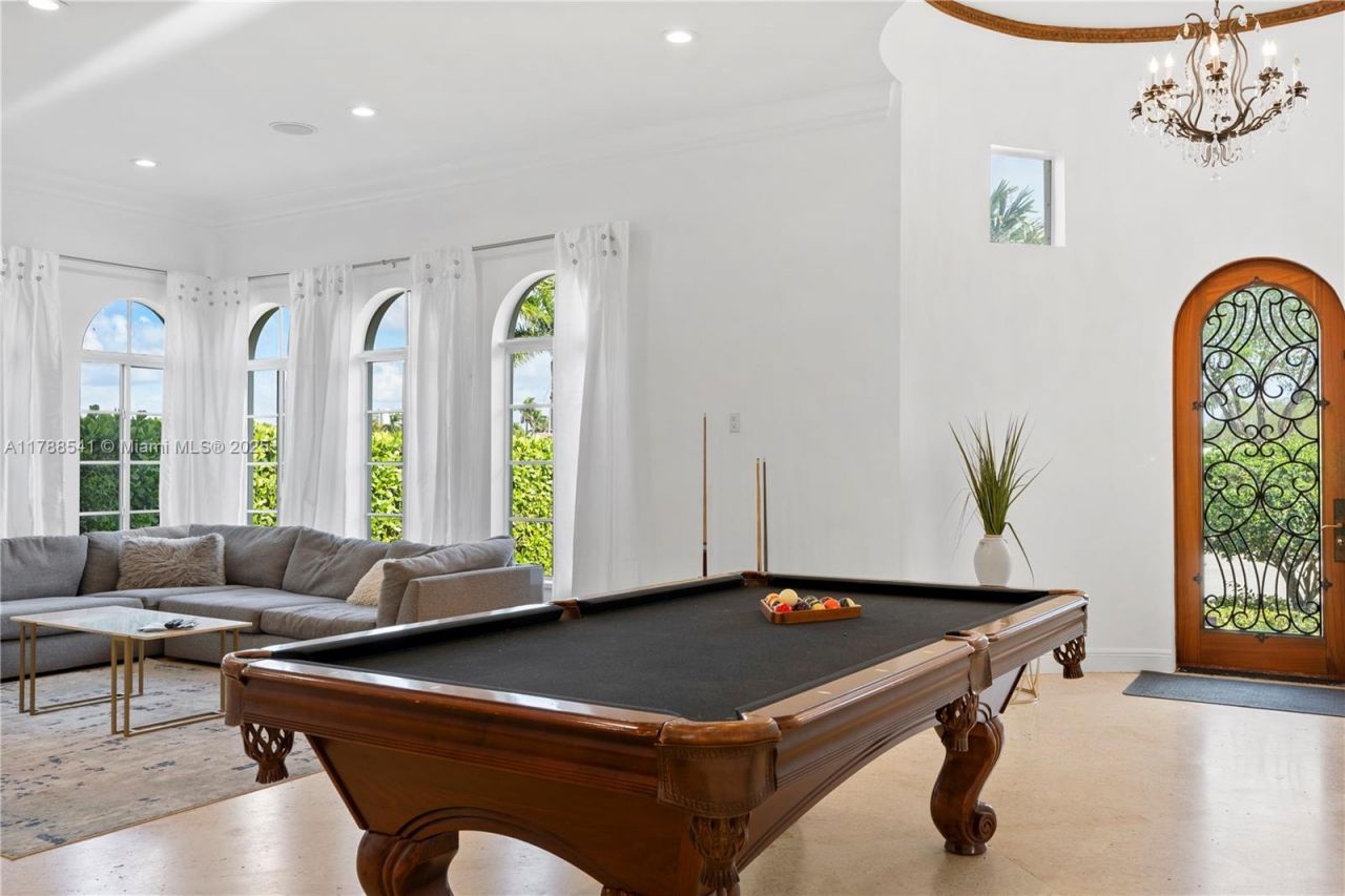 1223 Jackson St, Hollywood, FL 33019 Photo