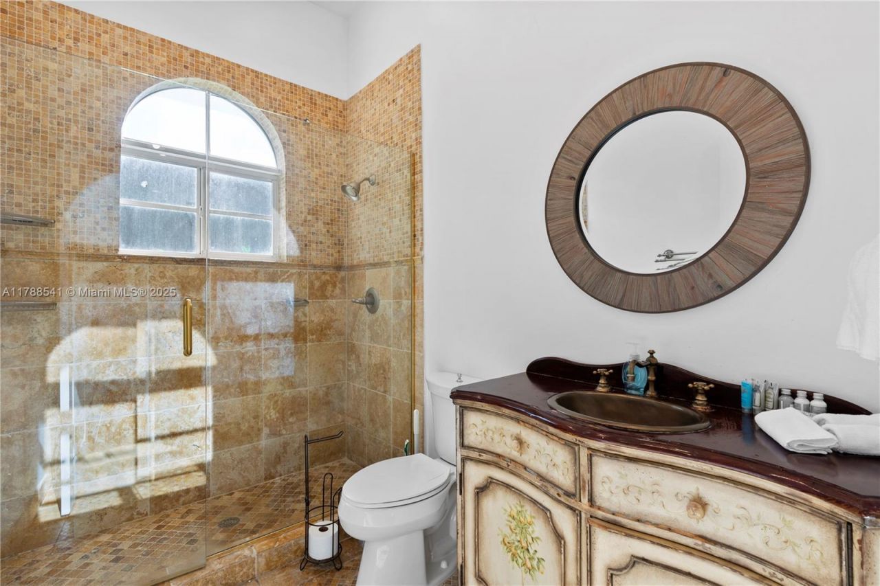 1223 Jackson St, Hollywood, FL 33019 Photo