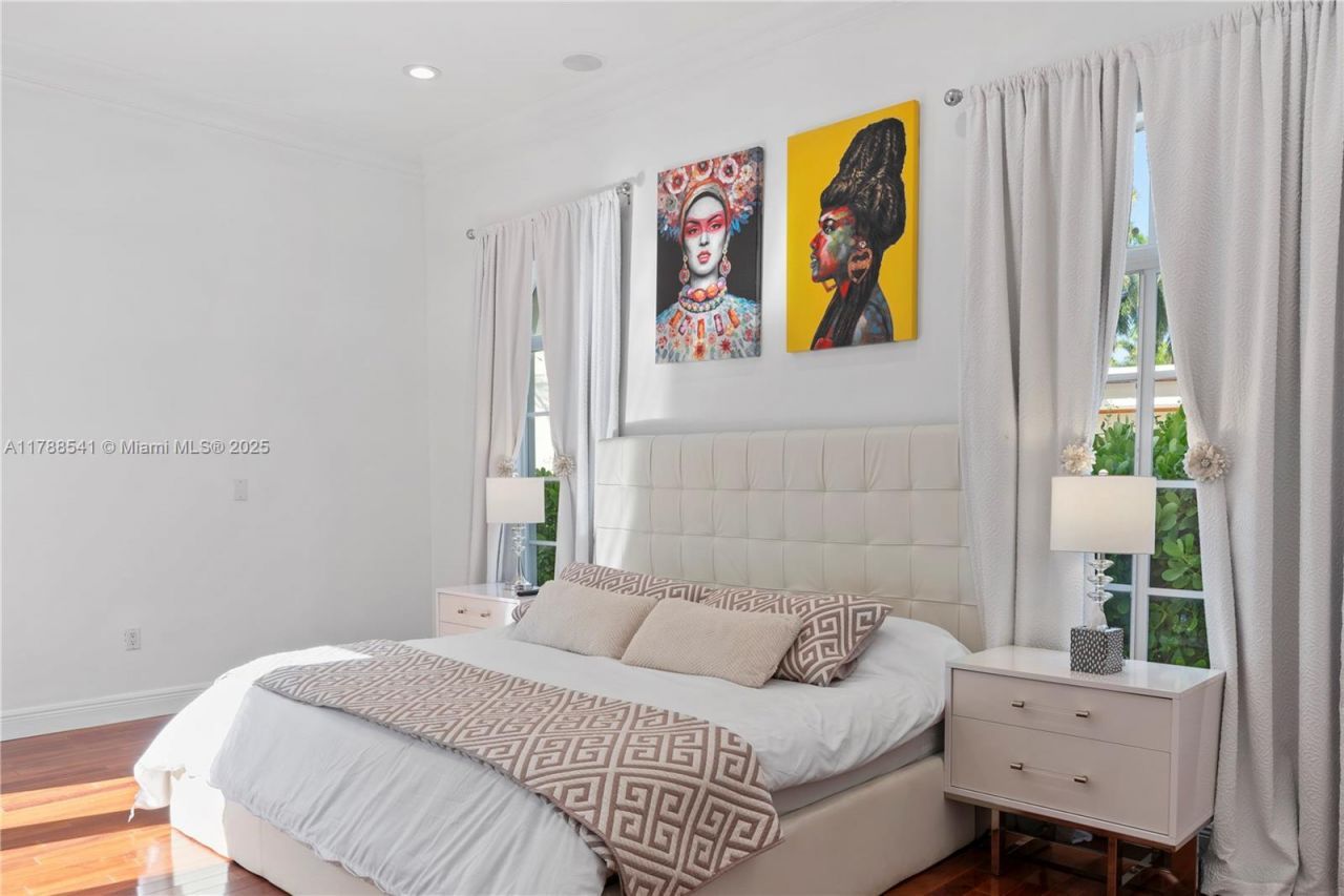 1223 Jackson St, Hollywood, FL 33019 Photo