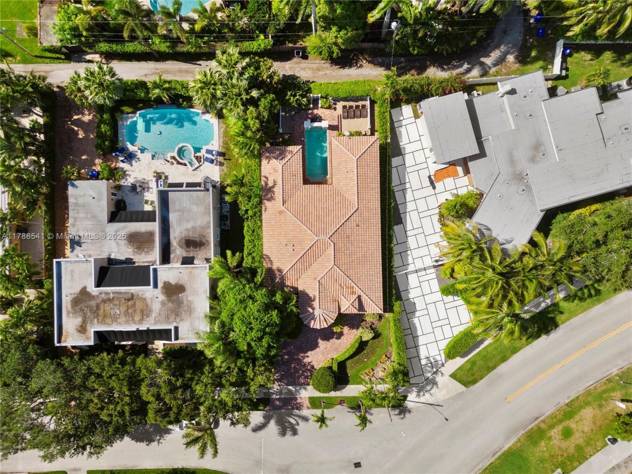 1223 Jackson St, Hollywood, FL 33019 Photo