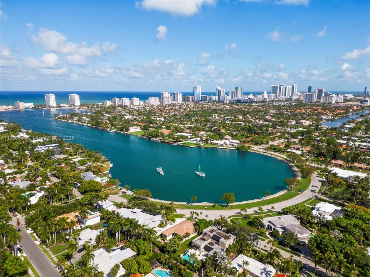 1223 Jackson St, Hollywood, FL 33019 Photo