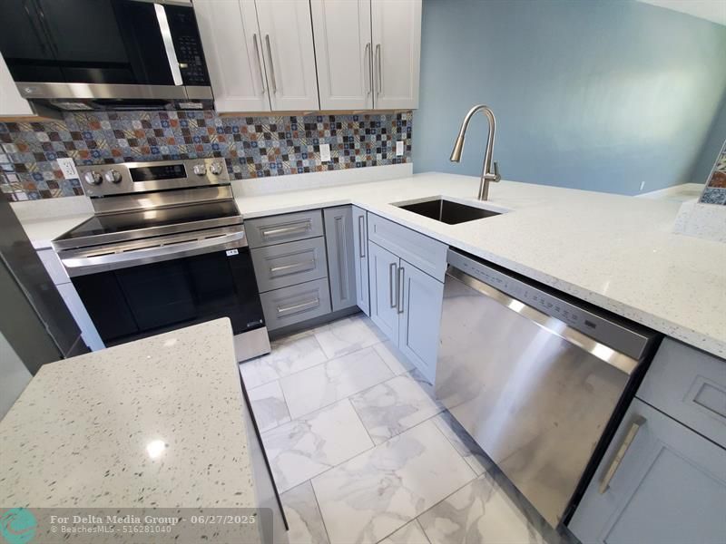 1481 S Ocean Blvd, Unit 308, Lauderdale by the Sea, FL 33062 Photo