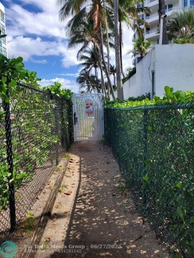 1481 S Ocean Blvd, Unit 308, Lauderdale by the Sea, FL 33062 Photo