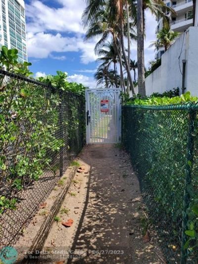 1481 S Ocean Blvd, Unit 308, Lauderdale by the Sea, FL 33062 Photo