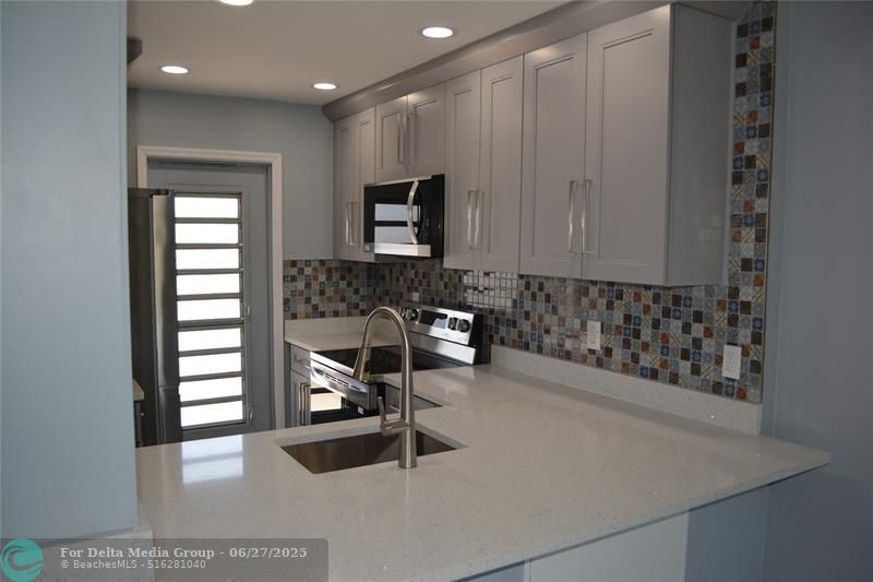 1481 S Ocean Blvd, Unit 308, Lauderdale by the Sea, FL 33062 Photo