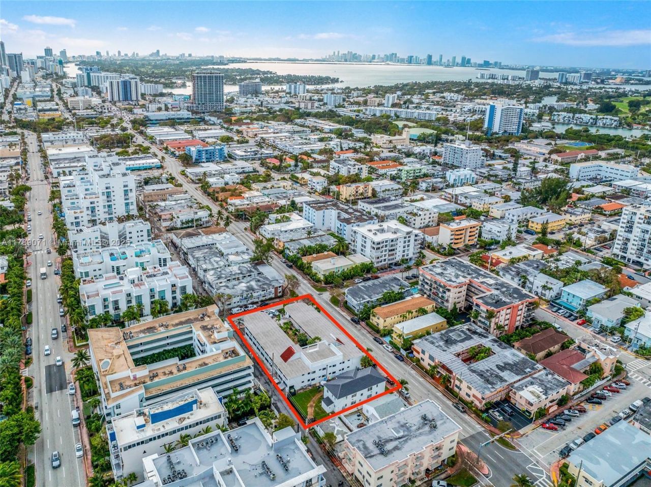 7825 Harding Ave, Miami Beach, FL 33141 Photo