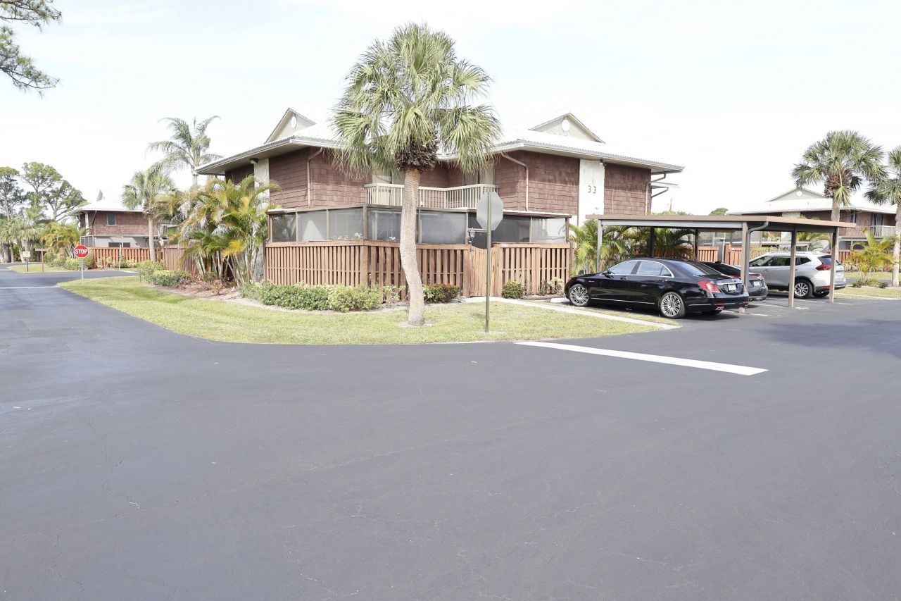 3302 SE Guinevere Lane, Port Saint Lucie, FL 34952 Photo