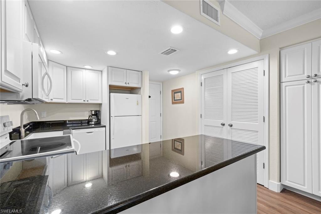 2230 Camino Del Mar Dr, Unit 1C4, Sanibel, FL 33957 Photo