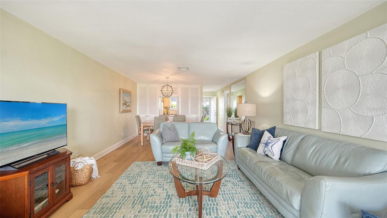 777 Beach Road, Unit 1B, Sarasota, FL 34242 Photo