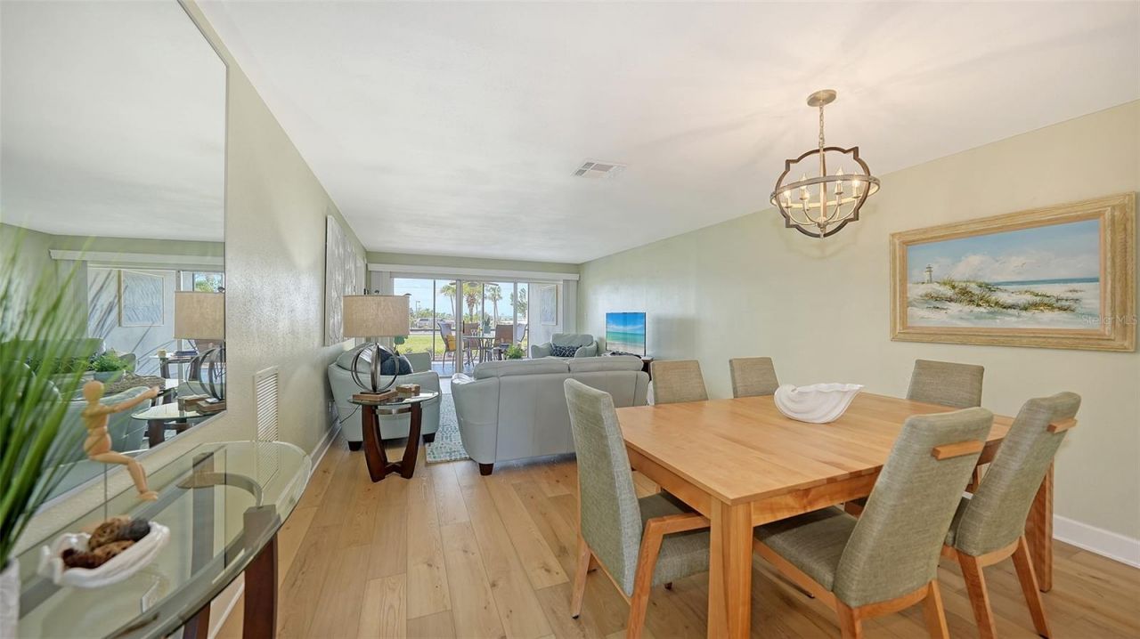 777 Beach Road, Unit 1B, Sarasota, FL 34242 Photo