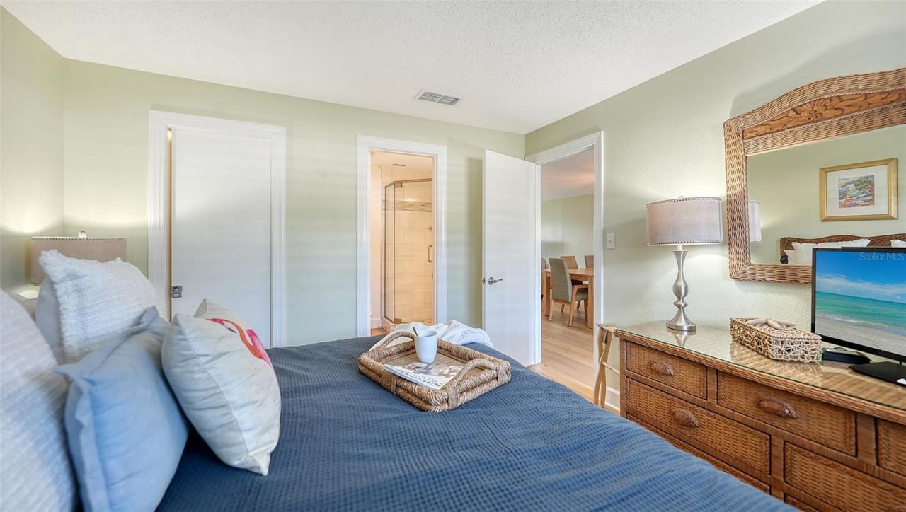 777 Beach Road, Unit 1B, Sarasota, FL 34242 Photo