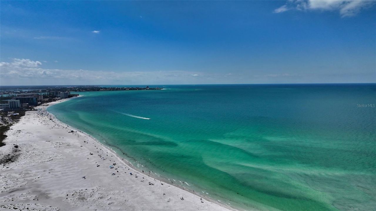 777 Beach Road, Unit 1B, Sarasota, FL 34242 Photo