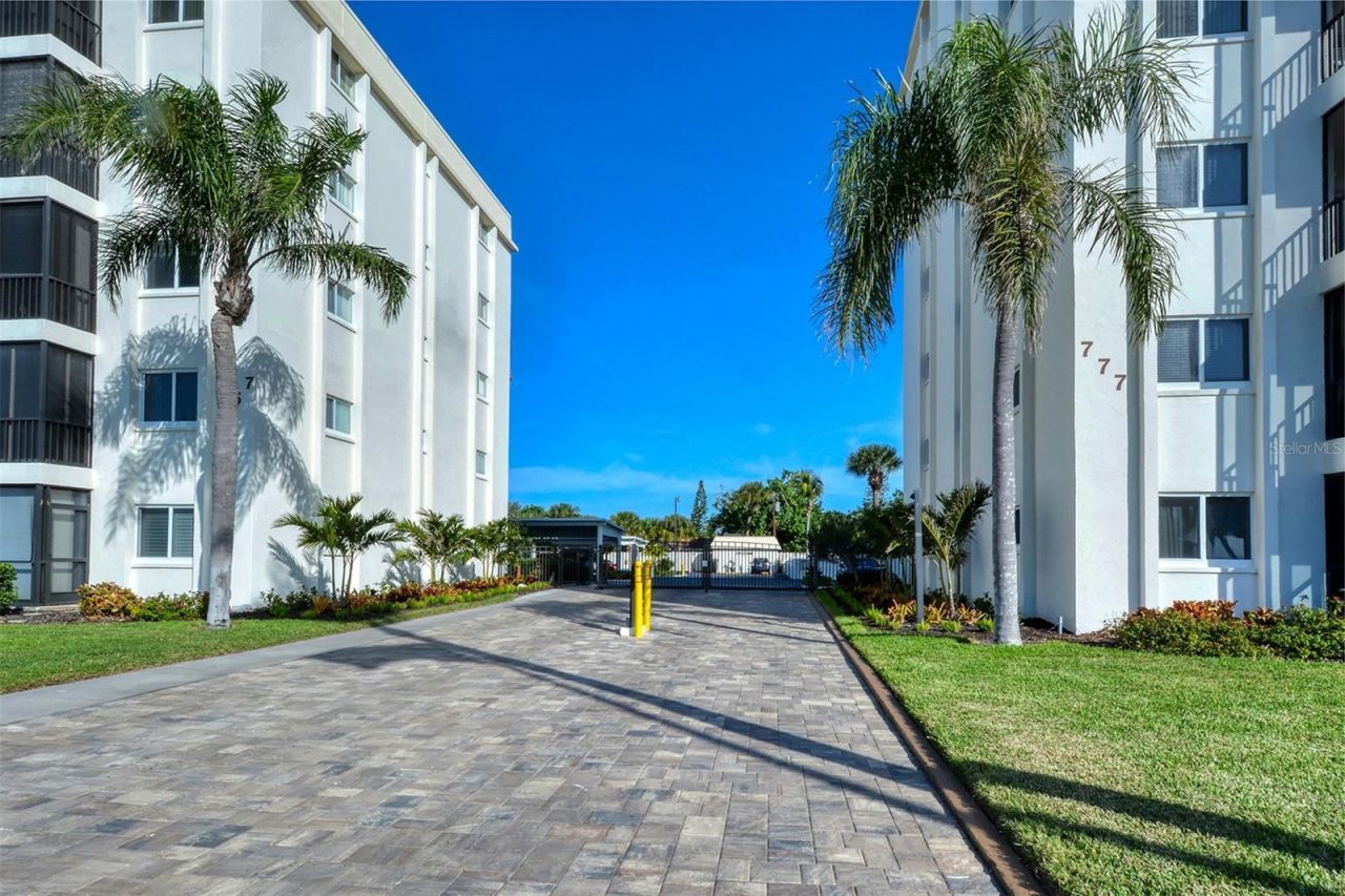 777 Beach Road, Unit 1B, Sarasota, FL 34242 Photo