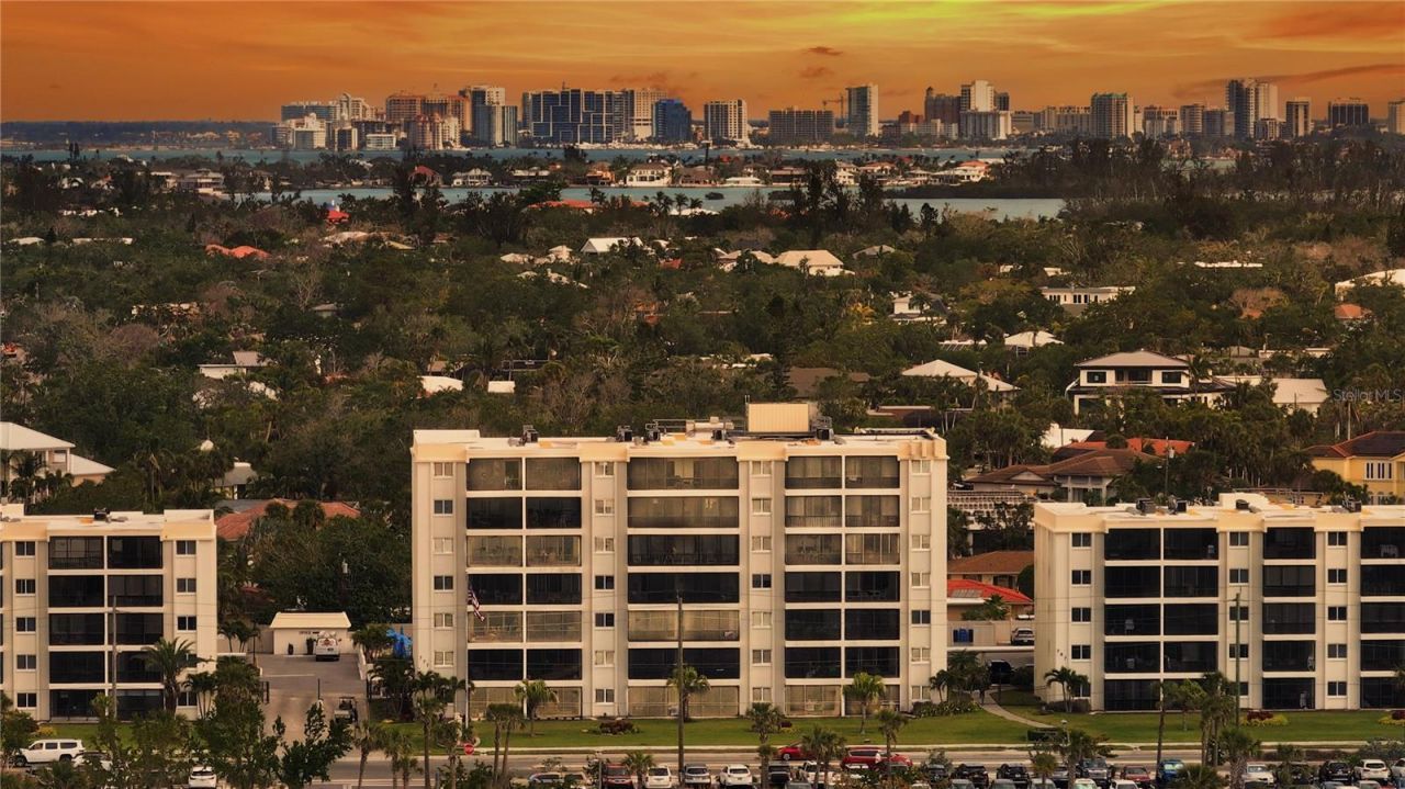 777 Beach Road, Unit 1B, Sarasota, FL 34242 Photo