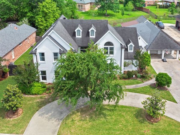 107 Llansfair Drive, Lafayette, LA 70503