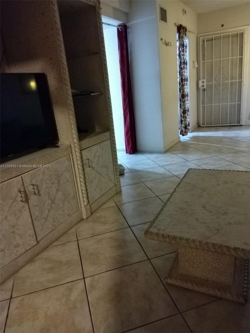 6510 Winfield Blvd, Unit 103, Margate, FL 33063 Photo