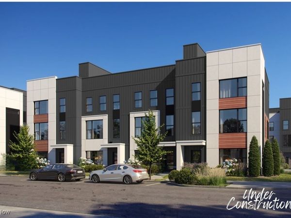 1734 Front Street, Unit 35, Cuyahoga Falls, OH 44221