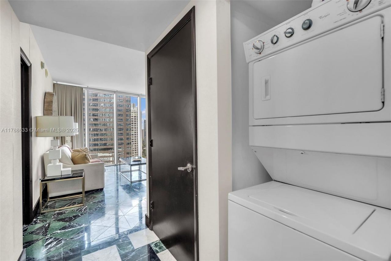 485 Brickell Ave, Unit 2508, Miami, FL 33131 Photo