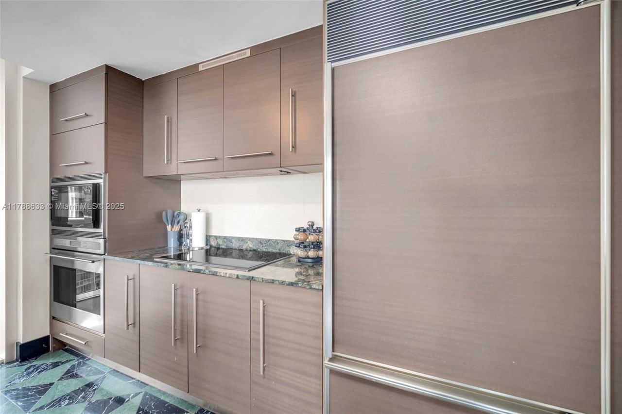 485 Brickell Ave, Unit 2508, Miami, FL 33131 Photo