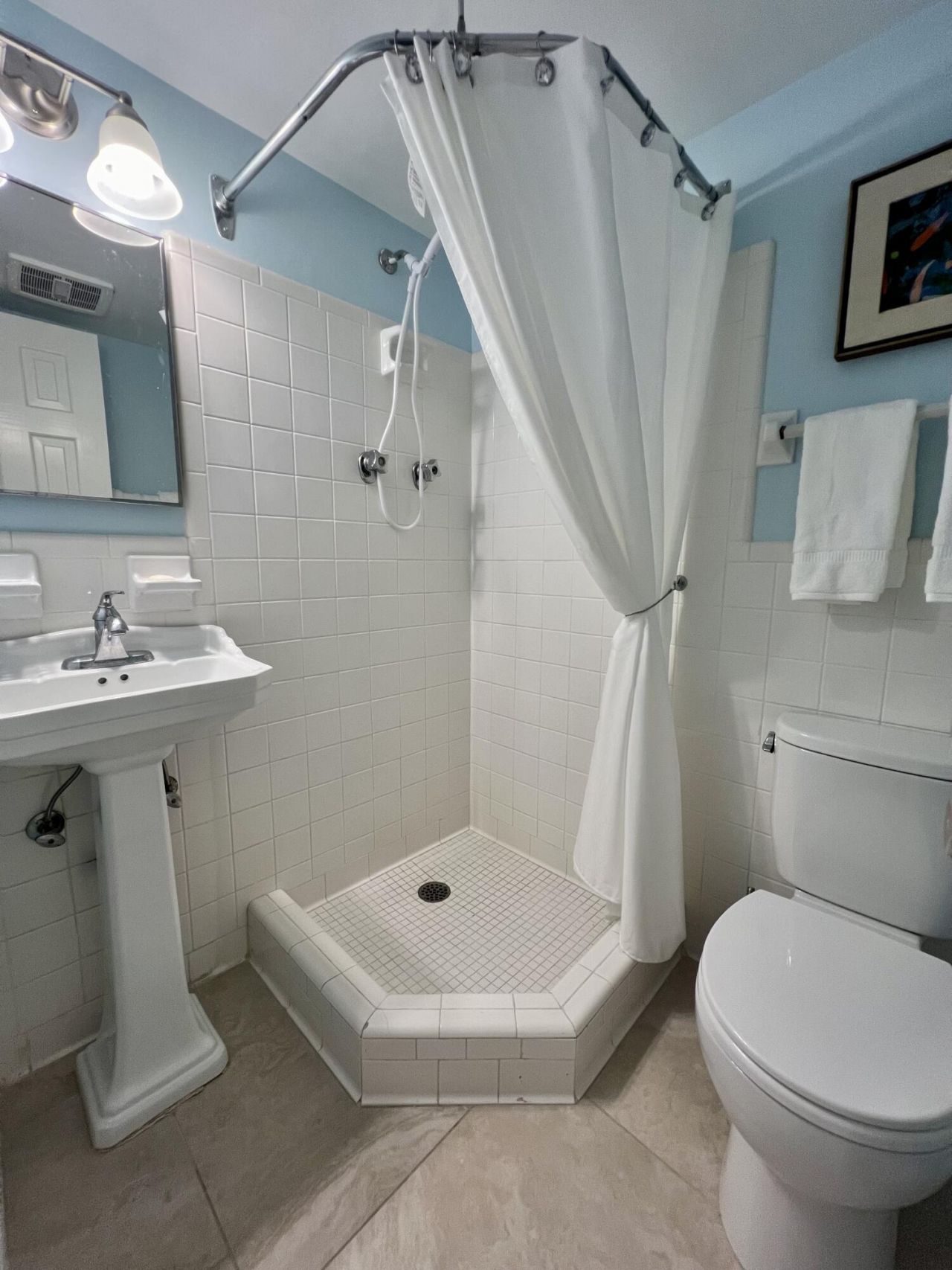 139 Sunrise Avenue, Unit 204, Palm Beach, FL 33480 Photo