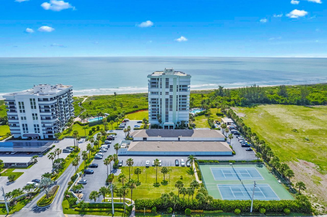 2700 N Highway A1a, Unit 407, Hutchinson Island, FL 34949 Photo