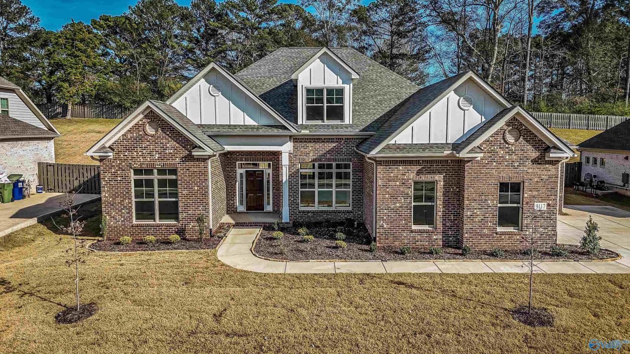 9117 Wagon Pass Way Owens Cross Roads, AL 35763