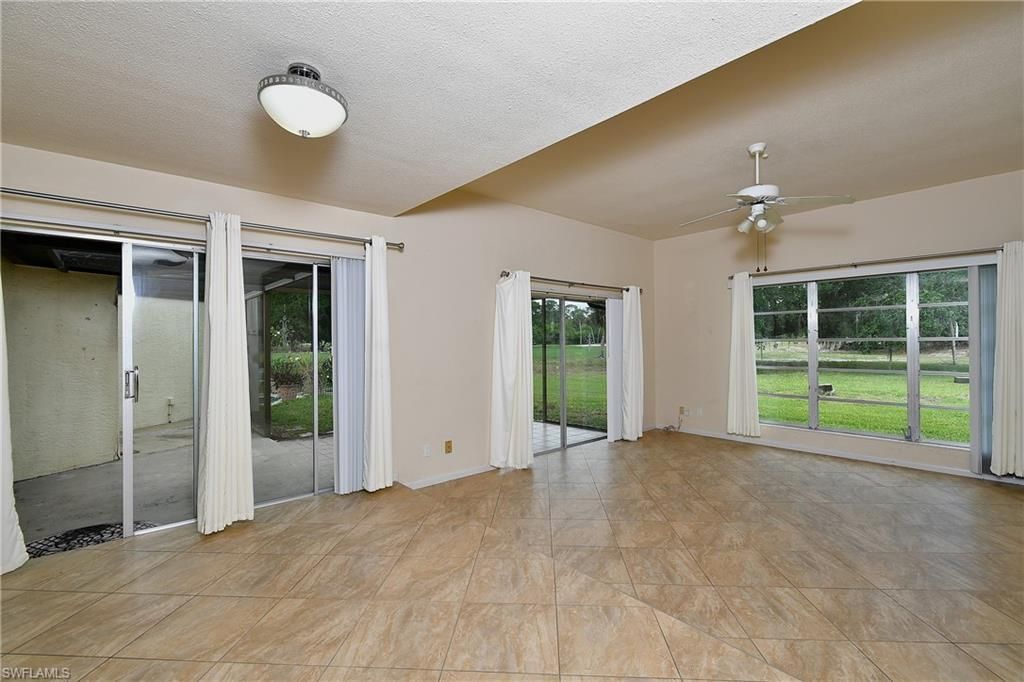 9 Park Lane Cir, Lehigh Acres, FL 33936 Photo