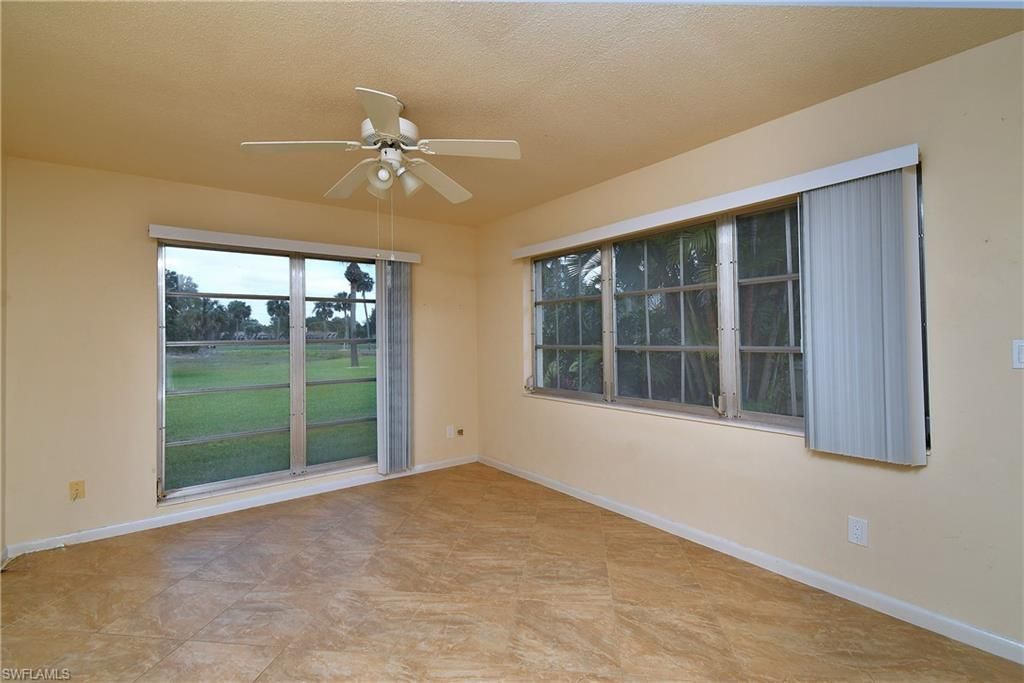 9 Park Lane Cir, Lehigh Acres, FL 33936 Photo