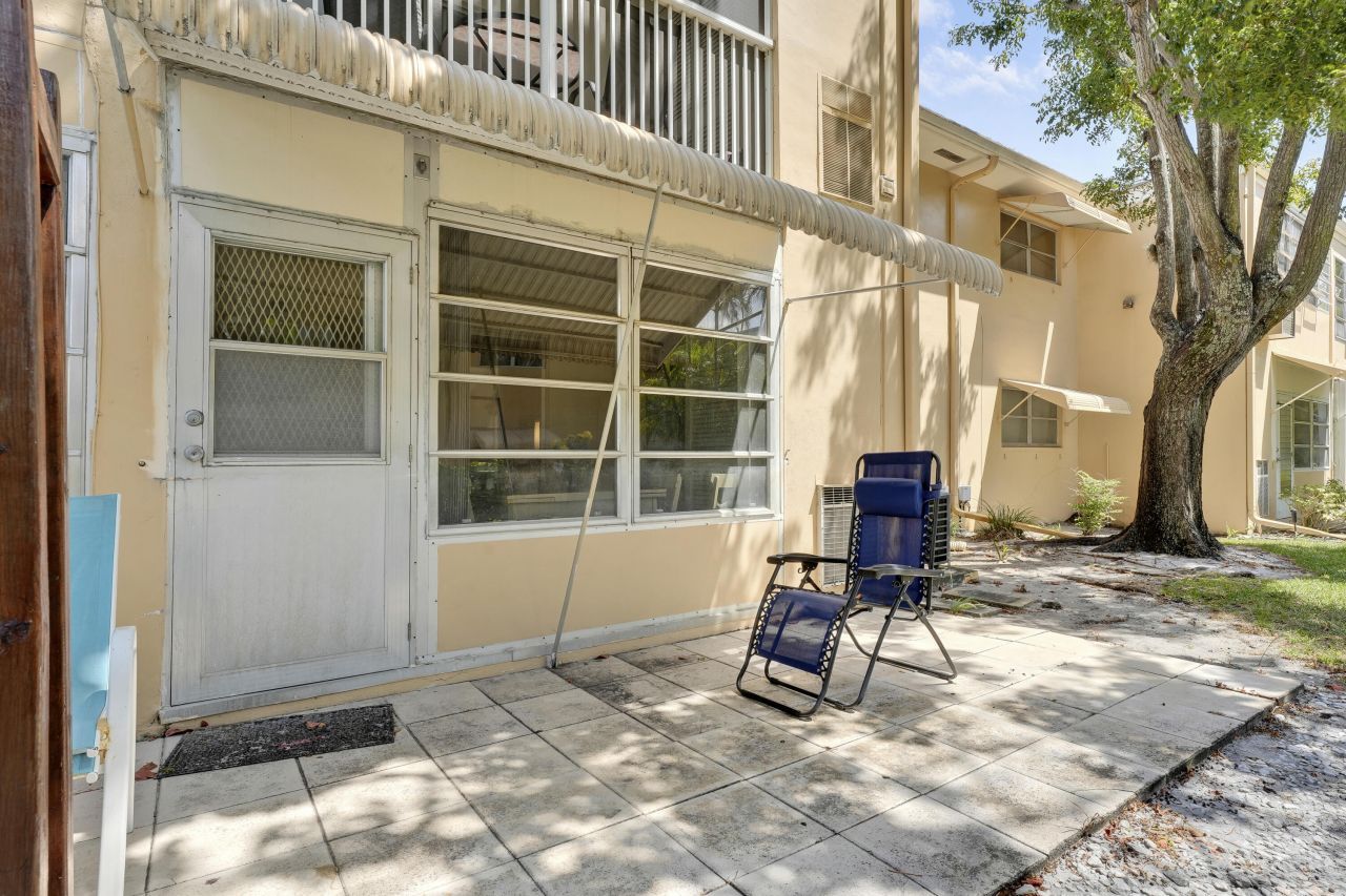 2223 NE 1st Court, Unit 105, Boynton Beach, FL 33435 Photo