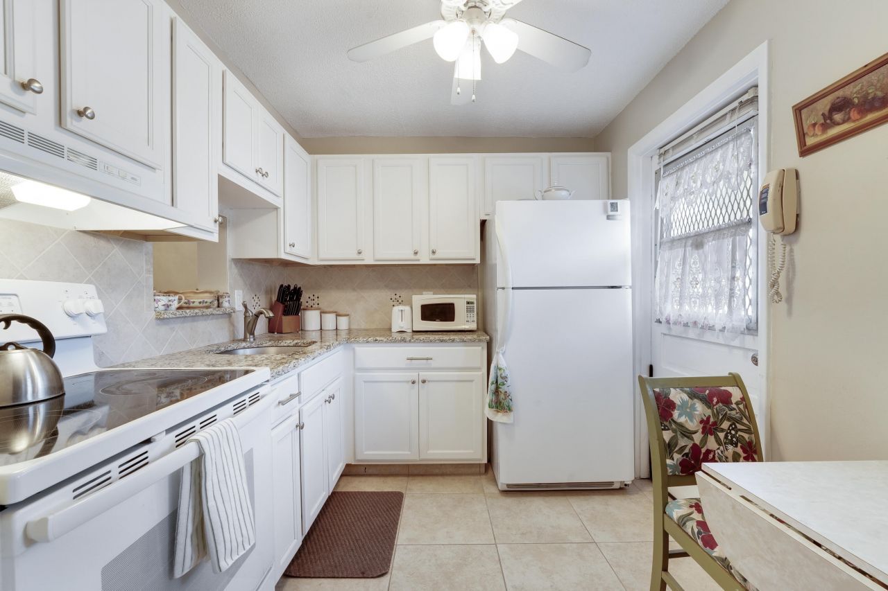 2223 NE 1st Court, Unit 105, Boynton Beach, FL 33435 Photo