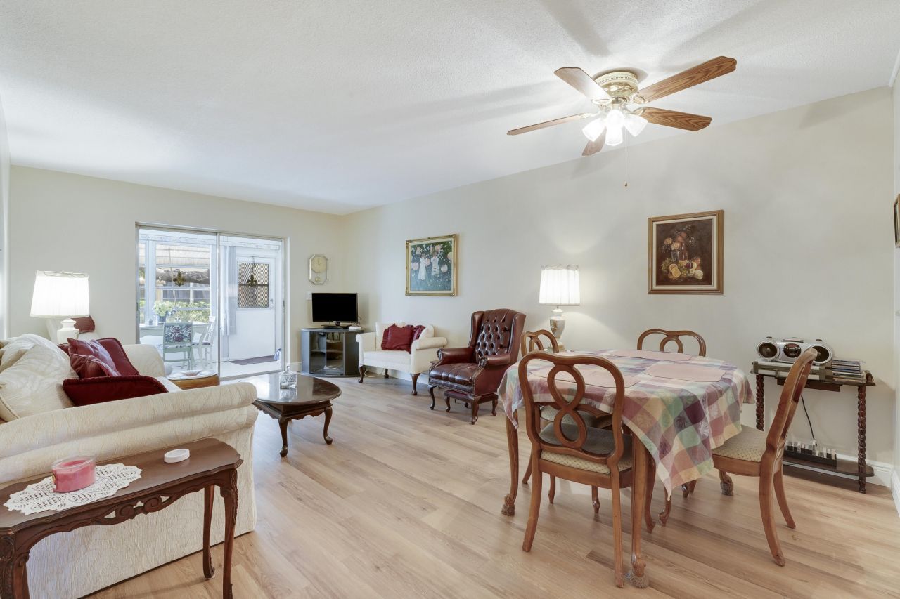 2223 NE 1st Court, Unit 105, Boynton Beach, FL 33435 Photo