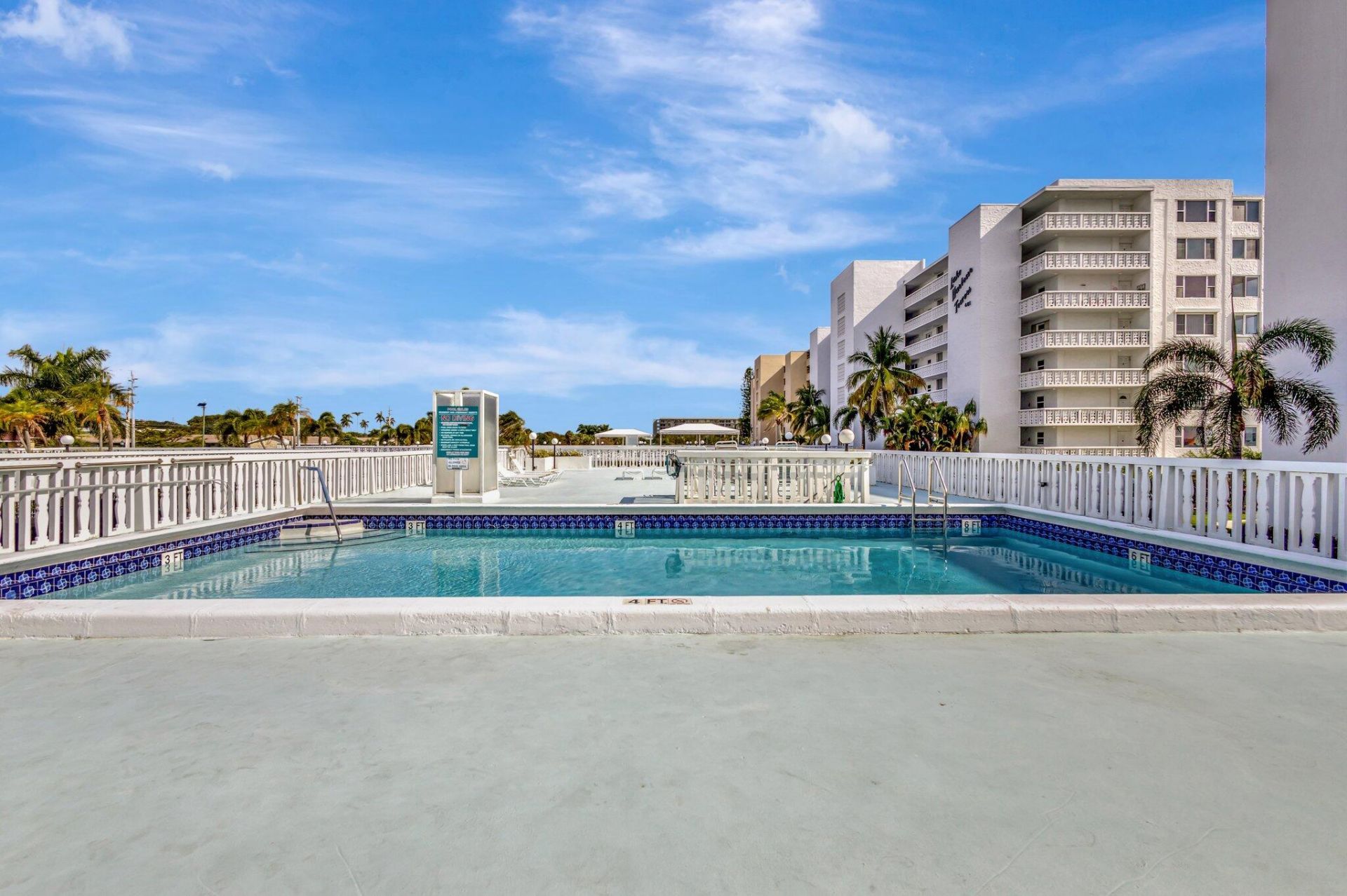 301 Lake Shore Drive, Unit 503, Lake Park, FL 33403 Photo