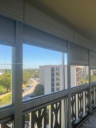 800 NE 195th St, Unit 701, Miami, FL 33179 Photo