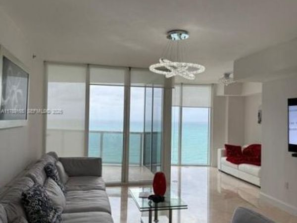 18911 Collins Ave, Unit 2804, Sunny Isles Beach, FL 33160