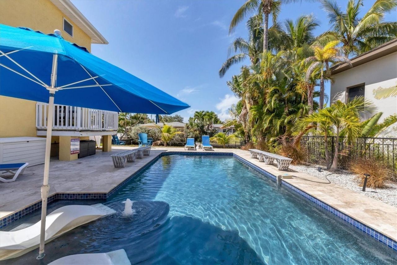 301 Avenida Madera, Unit A, Sarasota, FL 34242 Photo