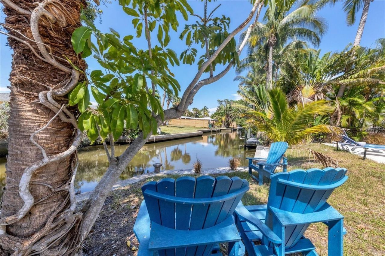 301 Avenida Madera, Unit A, Sarasota, FL 34242 Photo