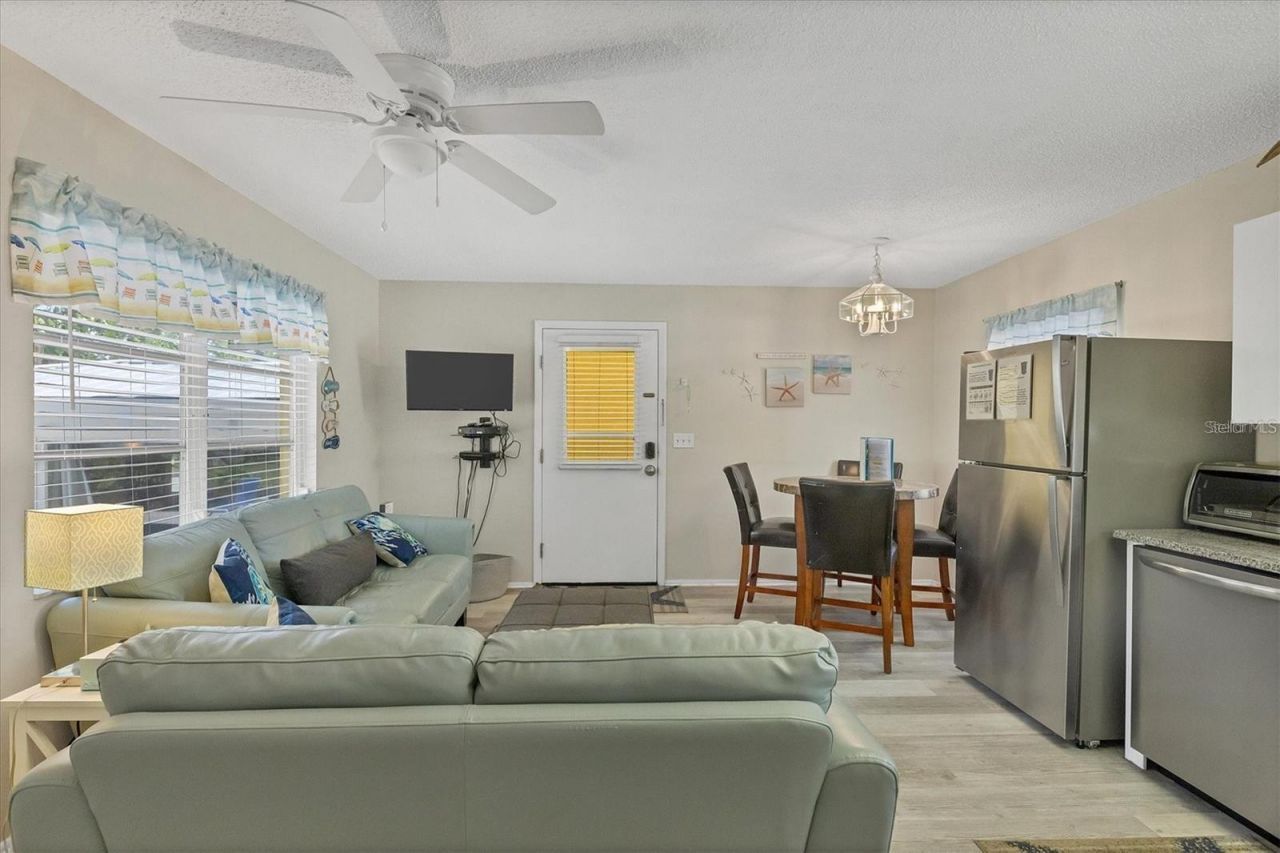 301 Avenida Madera, Unit A, Sarasota, FL 34242 Photo