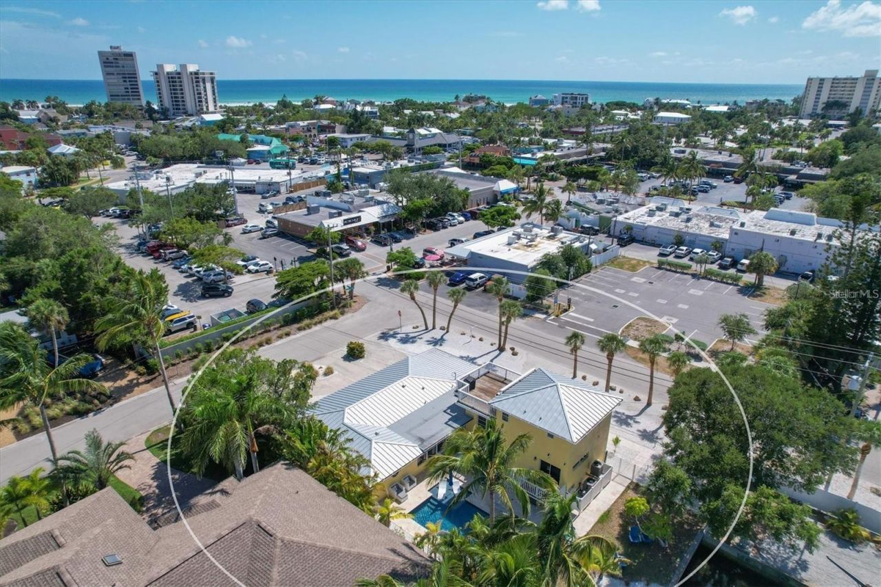 301 Avenida Madera, Unit A, Sarasota, FL 34242 Photo