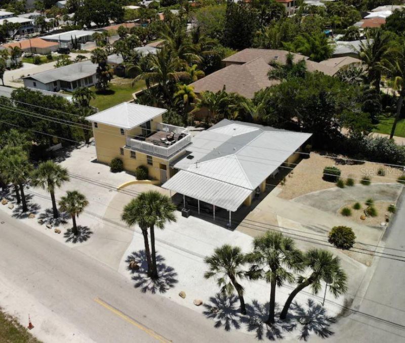 301 Avenida Madera, Unit B, Sarasota, FL 34242 Photo