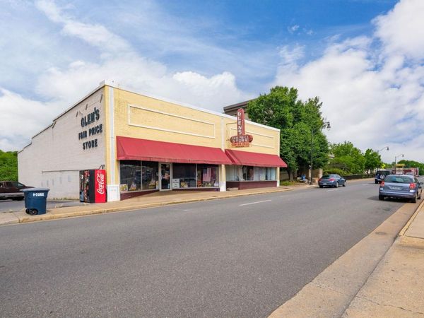 227 NORTH MAIN ST, HARRISONBURG, VA 22802