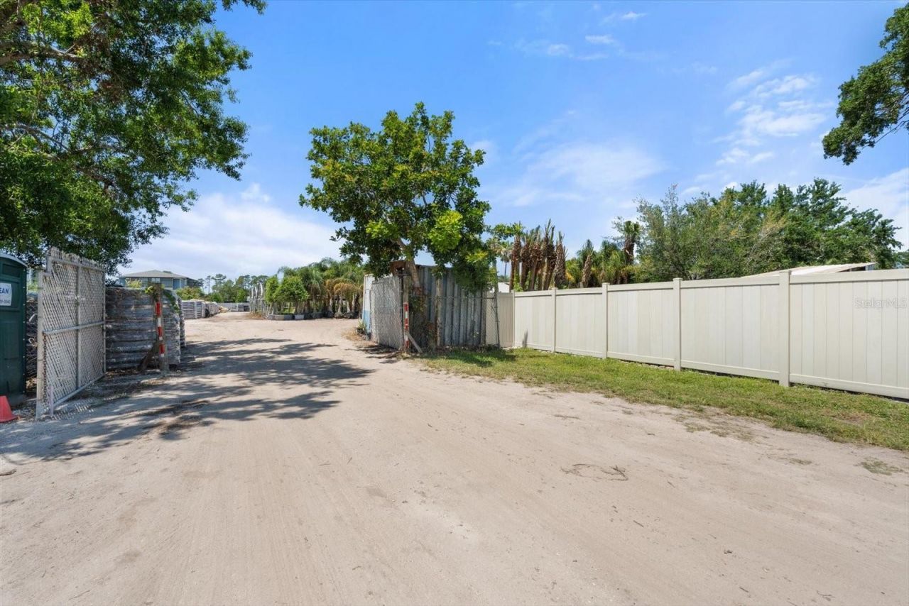 5024 37th Street E, Bradenton, FL 34203 Photo