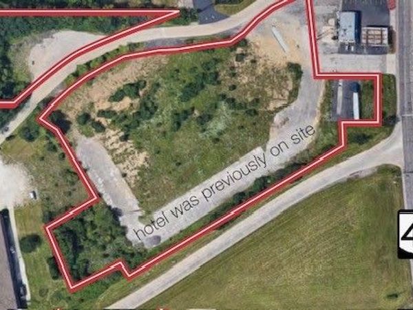 4363 State Route 43, Kent, OH 44240