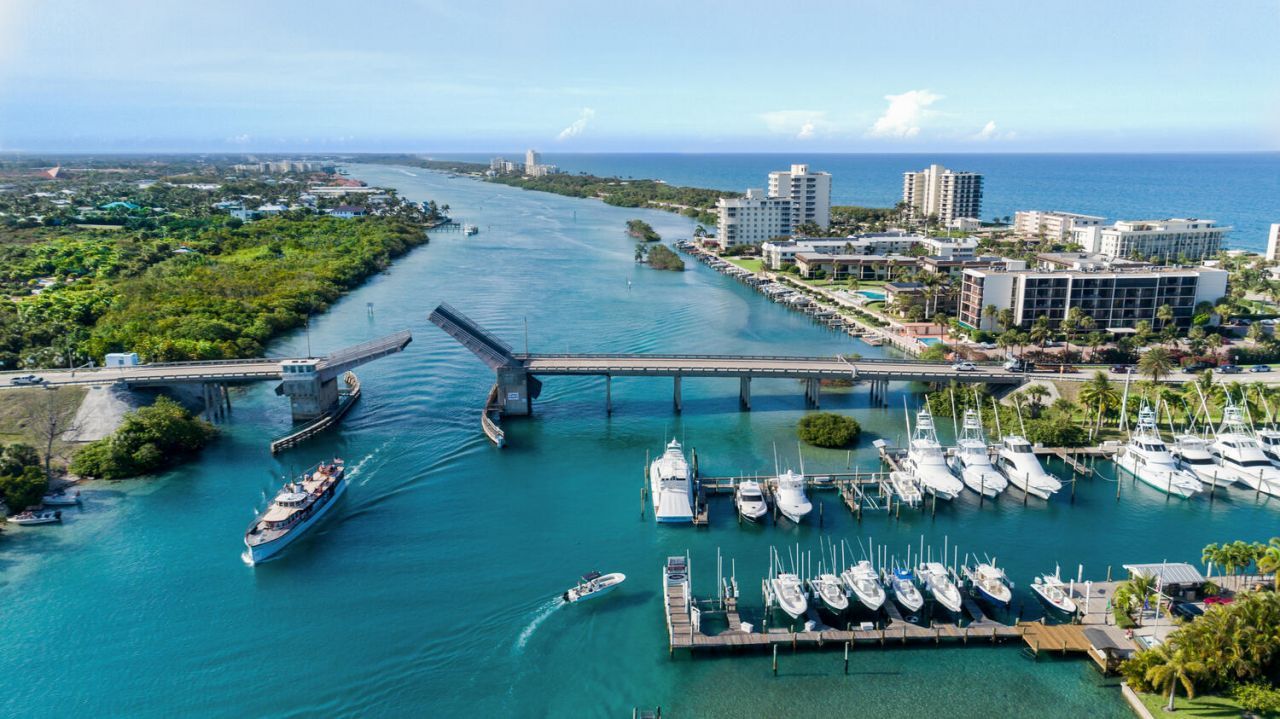 1121 Coral Way, Singer Island, FL 33404 Photo