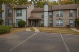 7935 Edgebrook Circle photo 4