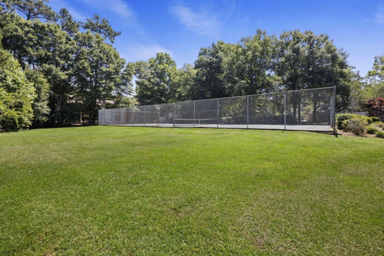 7935 Edgebrook Circle Photo 25