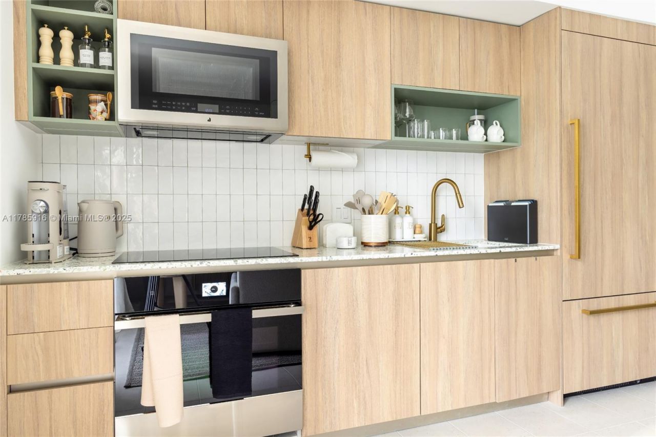 159 NE 6th St, Unit 3701, Miami, FL 33132 Photo