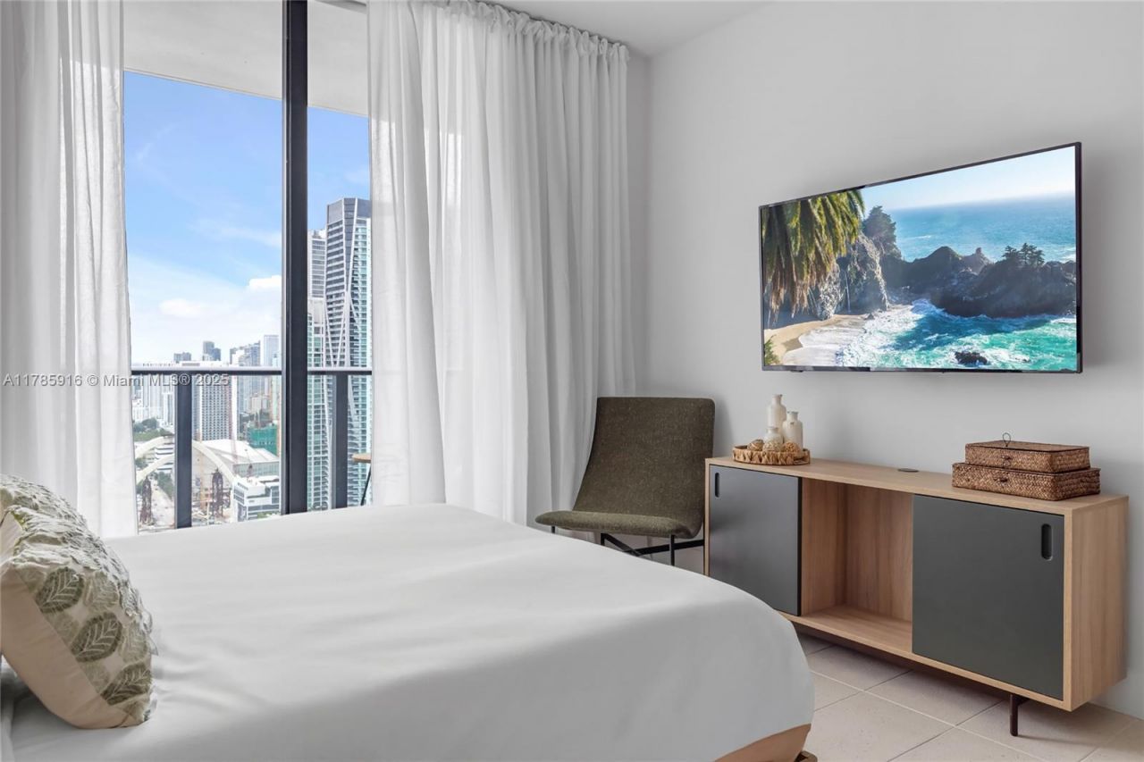 159 NE 6th St, Unit 3701, Miami, FL 33132 Photo