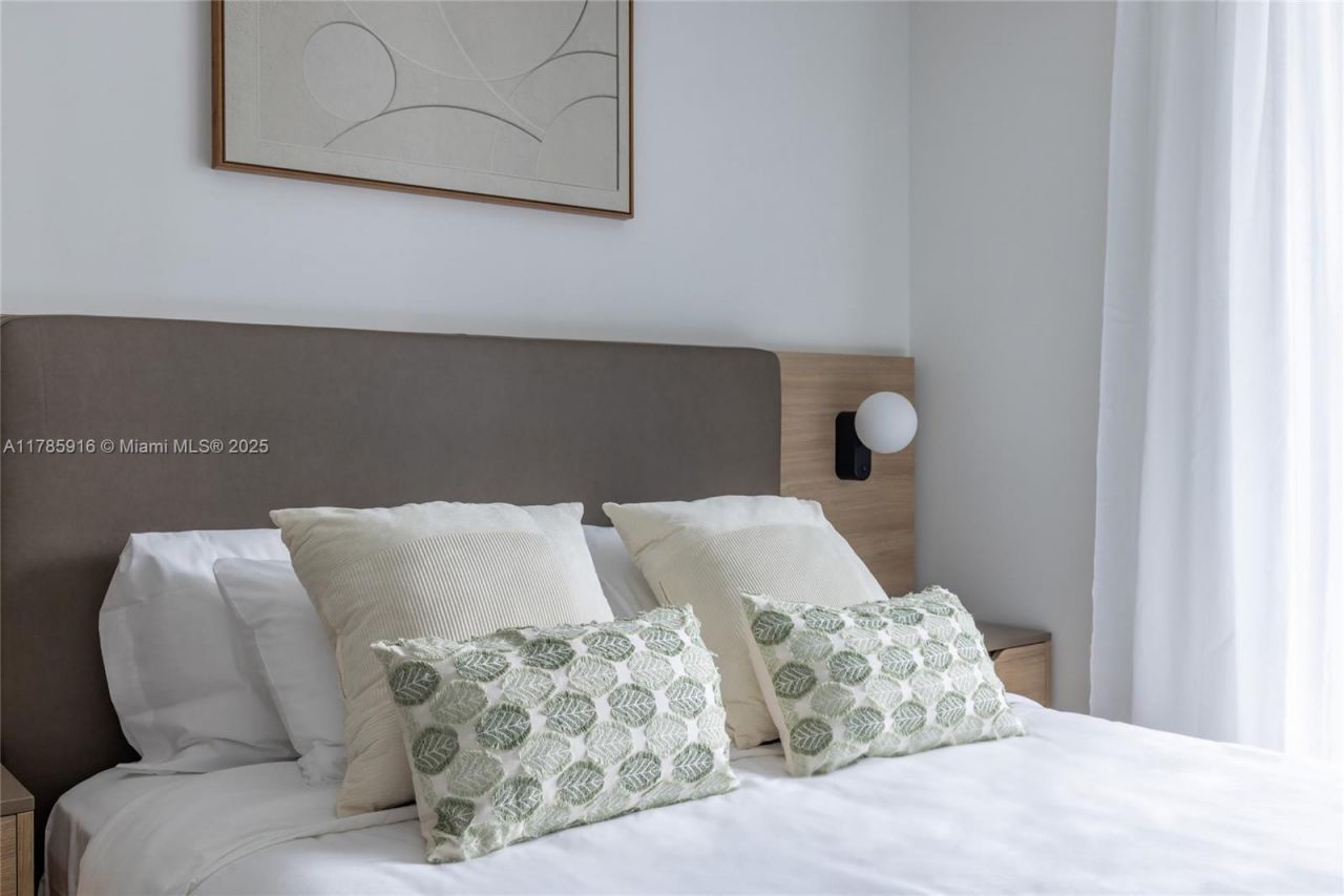 159 NE 6th St, Unit 3701, Miami, FL 33132 Photo